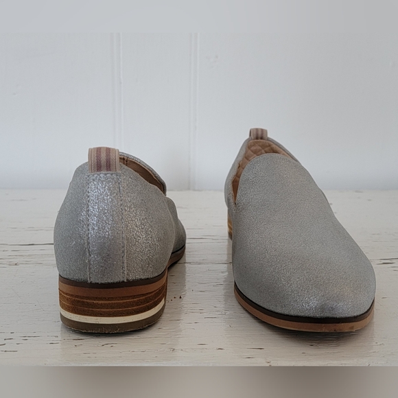 Dr Scholls silver suede loafers with wooden heel. Size 7.5. Excellent condition. - Picture 3 of 8